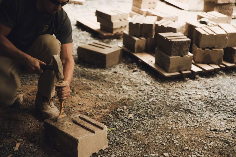 Service feature image 4